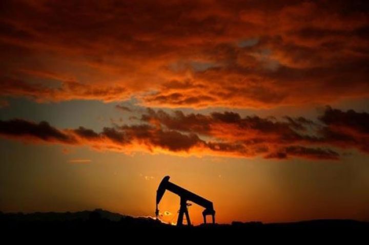 Yuanın ucuzlaşması ilə neft də ucuzlaşdı