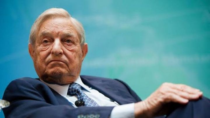 "Zuckerberg Facebook-u idarə etməməlidir"