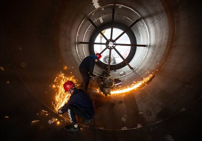 Çin iqtisadiyyatı artır, amma....