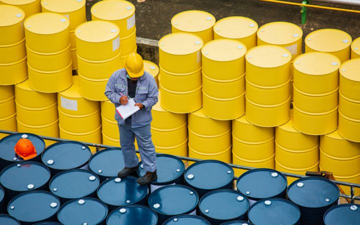 Neft gecə kəskin ucuzlaşıb - avqustun 23-dən bəri ilk dəfə...