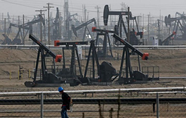 OPEC+ ölkələri oktyabrda neft hasilatını gündəlik 100 min barel azaltmaq qərarına gəliblər