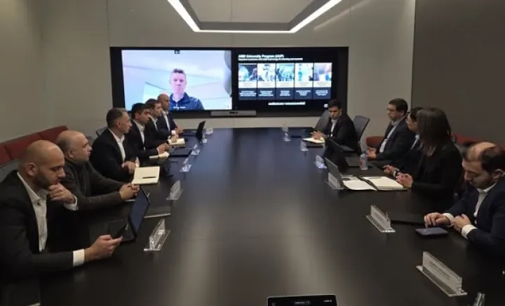 Nazir Rəşad Nəbiyev “AMD” şirkətinin baş vitse-prezidenti ilə görüşüb