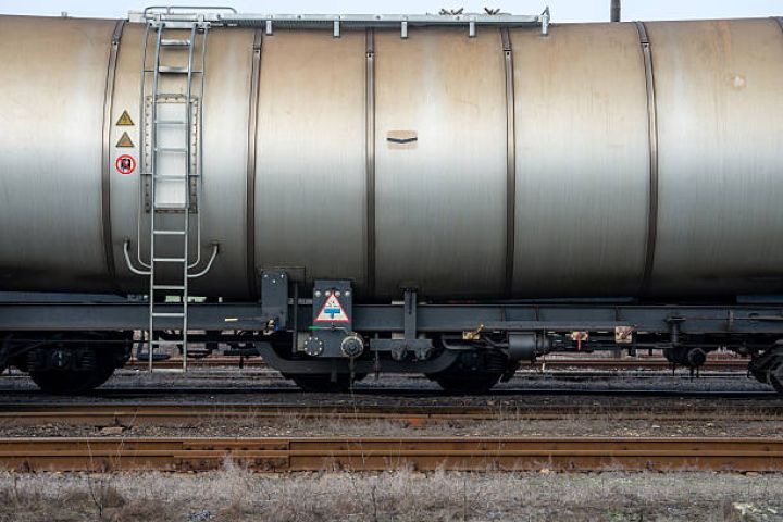 Bu gün Azərbaycandan Ermənistana neft məhsullarının ilk partiyası yola salınır