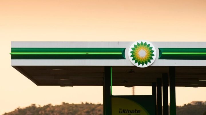 BP, neft və qaz hasilatının artması sayəsində 3-cü rübdə proqnozu üstələyən mənfəət əldə edib
