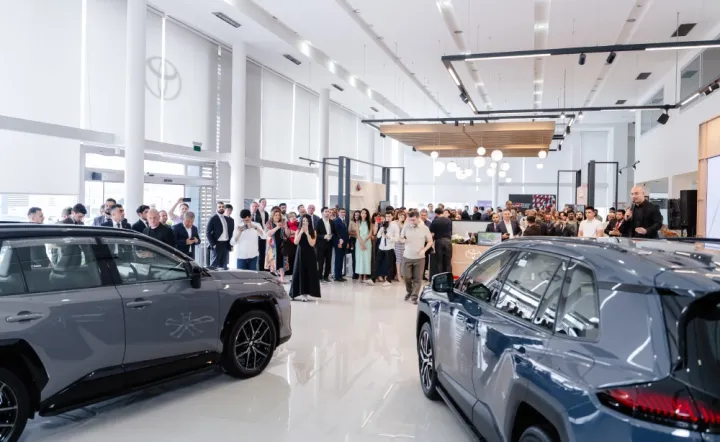 Toyota Abşeron yeni nəsil RAV4 modelini təqdim etdi