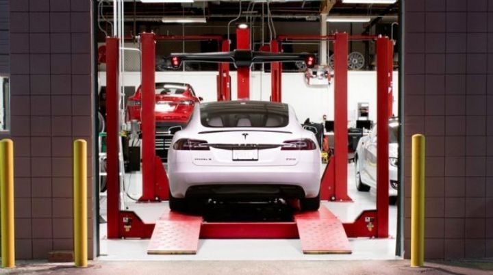 "Tesla 4 aya iflas edəcək"