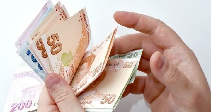 Türk lirəsi "inflyasiya ilə" rekord yenilədi