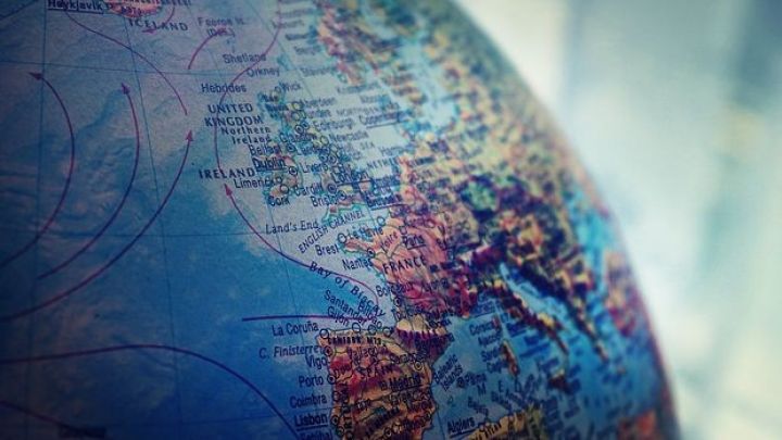 Avro Bölgəsinin özəl sektorunda pessimist gözləntilər azalıb