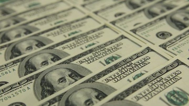 Amerikalı ailələrin borcu 15 trilyon dollara yaxınlaşıb