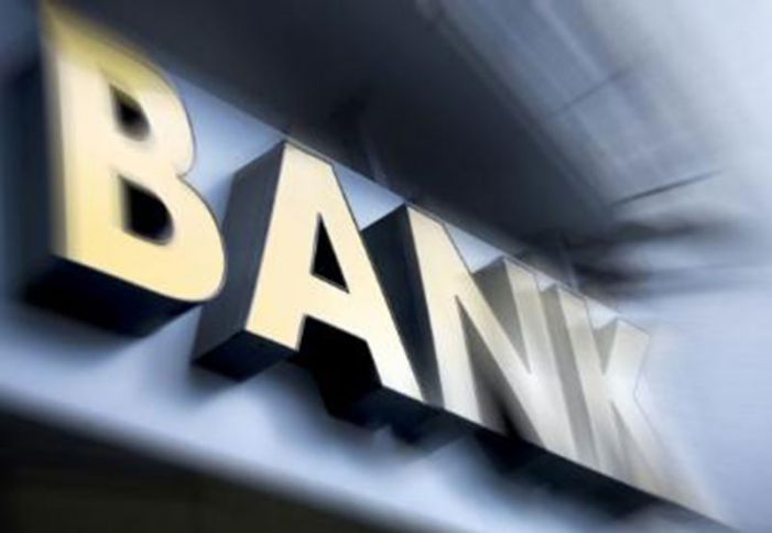 10 bankın mənfəət vergisi ödəmələri azalıb