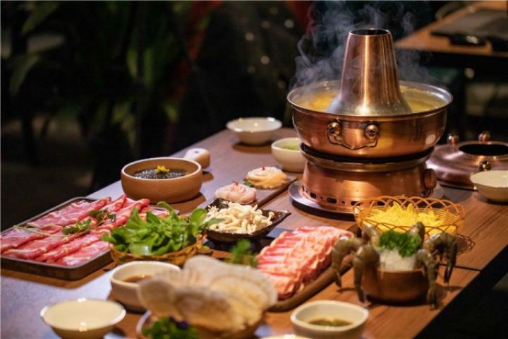 Çinin məşhur restoranlar şəbəkəsi 300 restoranını bağlayır