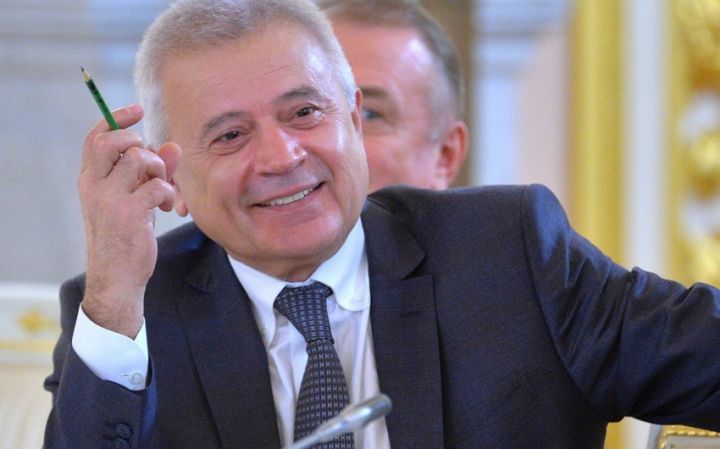 “LUKoil” şirkətində Vahid Ələkbərovun payı artıb