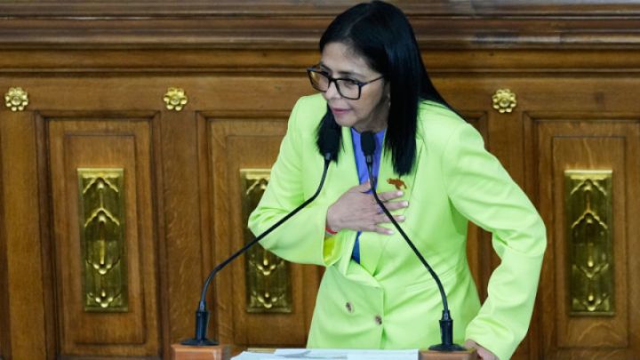 Venesuela neft satışından 300 milyon dollarlıq gəlir əldə edib